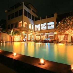 Siam Society Hotel And Resort